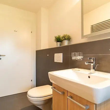 Edelweiss Survesta * Flims