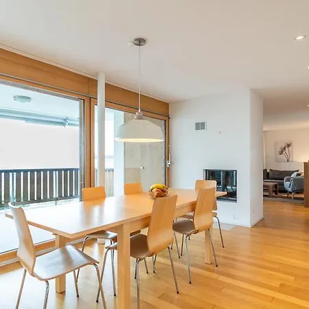 Edelweiss Survesta Apartman Flims